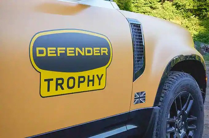  Land Rover has announced a new, limited-edition version of the Defender SUV – the Trophy Edition. This exclusive model has been designed to appeal to luxury SUV buyers who demand the best in style, comfort, and performance.