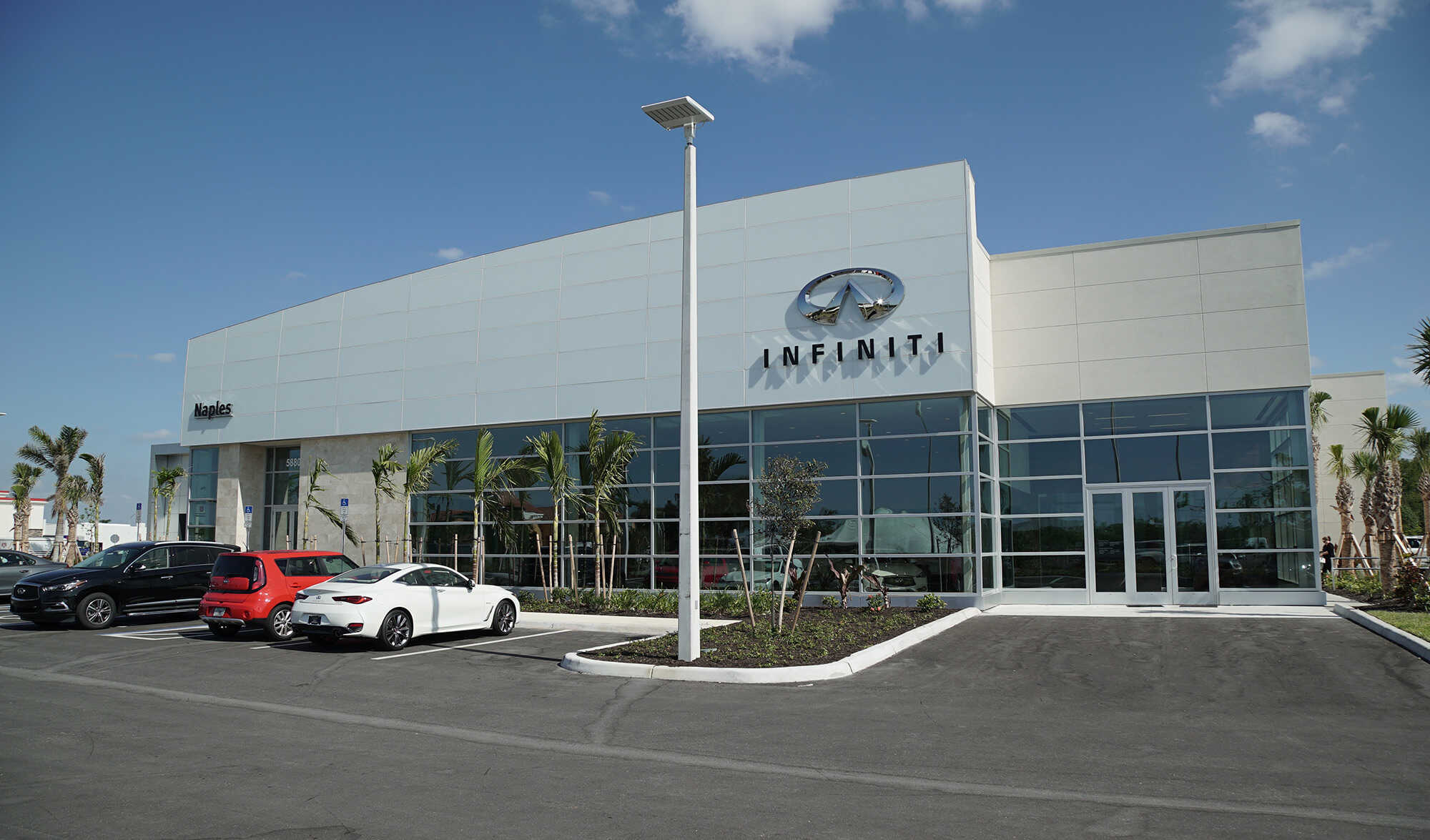 About Naples INFINITI New and Used dealer near Naples, FL