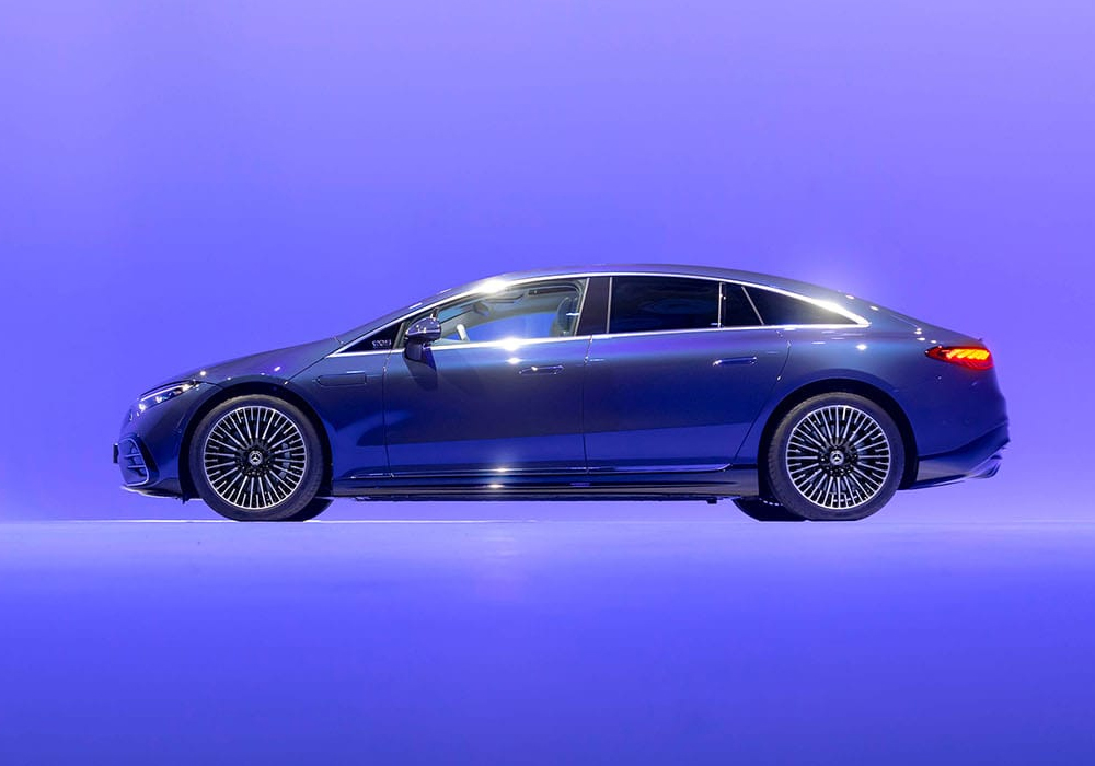 Compare the exterior design of the 2020 2023 Mercedes-EQ, 2021 Mercedes Benz EQS, and the 2023 Mercedes-EQ