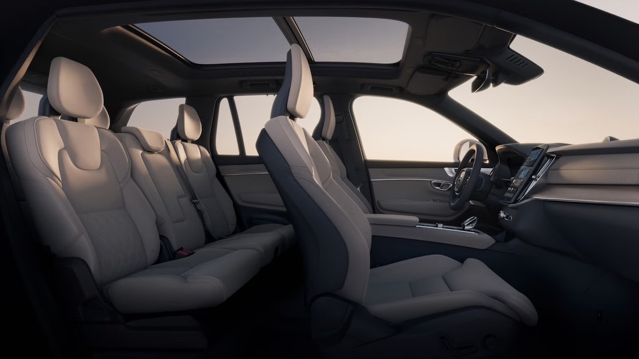 Lease a Volvo XC90 hybrid today at Volvo Cars of Naples – Exclusive lease specials on the 2025 Volvo XC90 models.