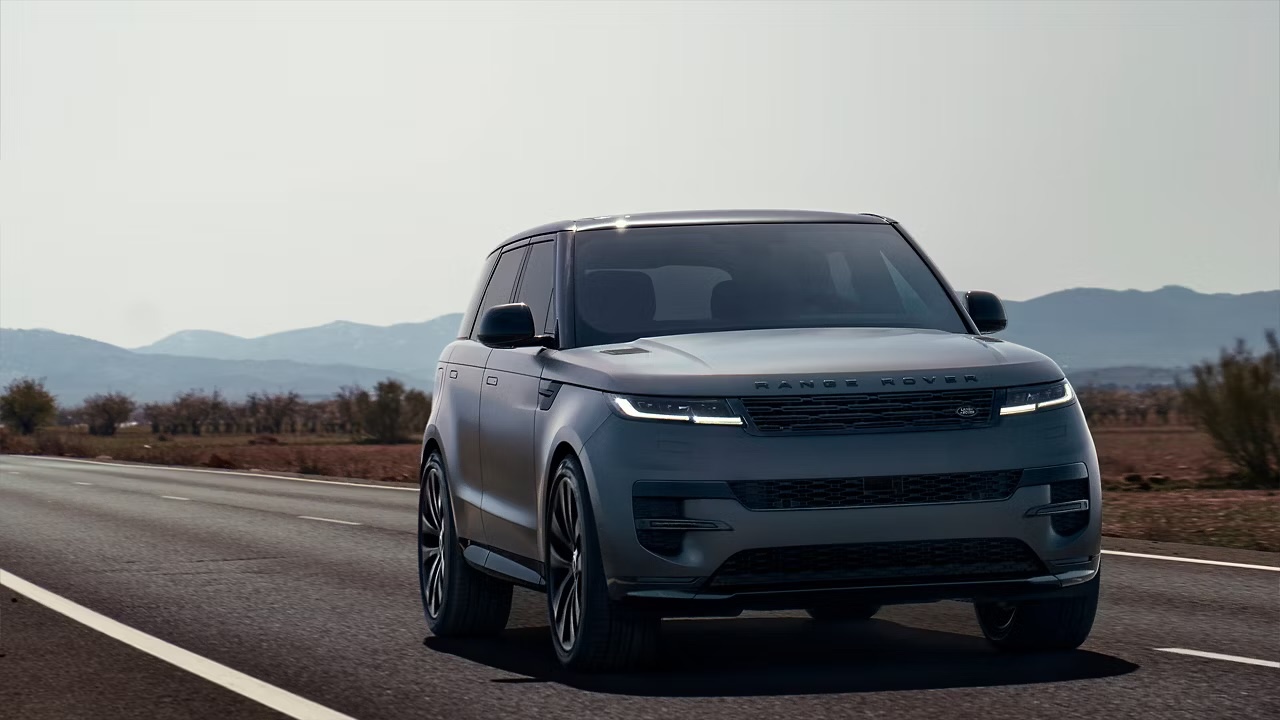 2026 Range Rover Sport highway driving Orlando FL, Range Rover Sport performance on road Florida, luxury SUV highway capability Central Florida, Range Rover Sport adaptive cruise control Kissimmee, comfortable highway SUV Land Rover South Orlando