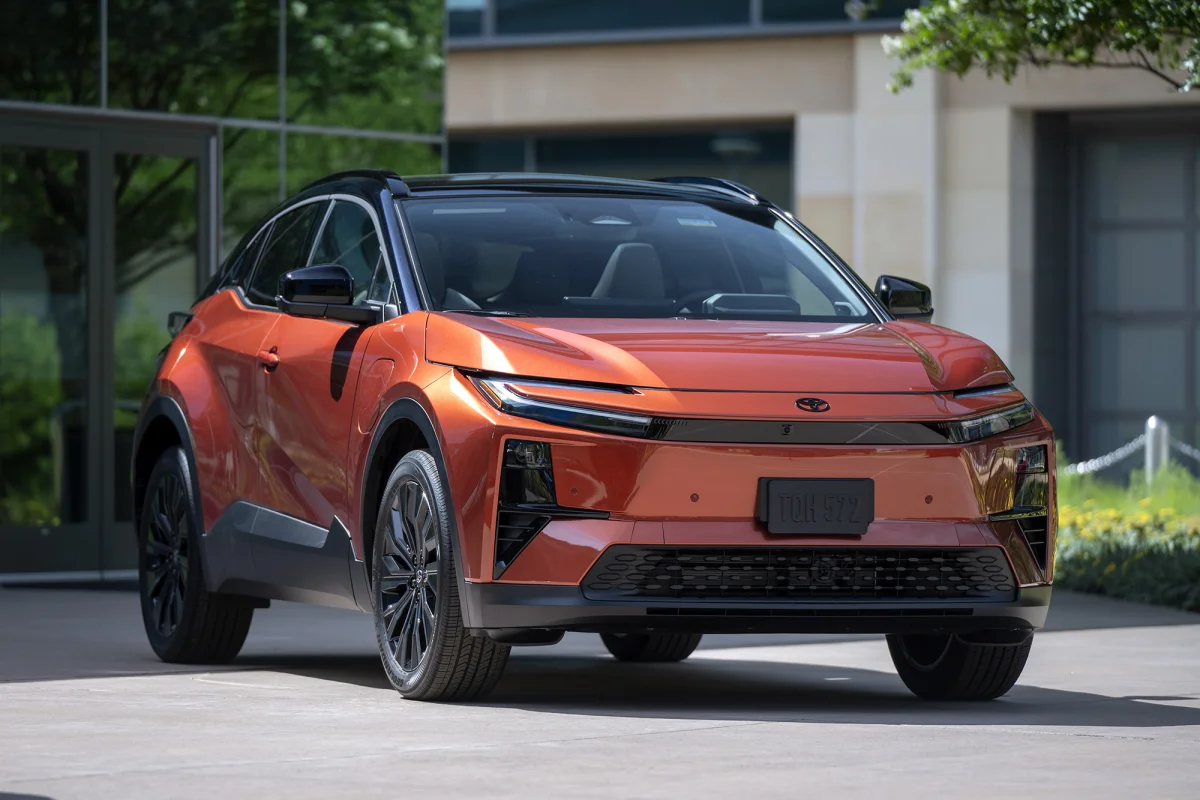 2026 Toyota C-HR front view, AWD hybrid compact crossover, Parkway Toyota of Boston, LED headlights, sporty exterior, coupe-like roofline, Boston driving, winter-ready AWD, hybrid efficiency