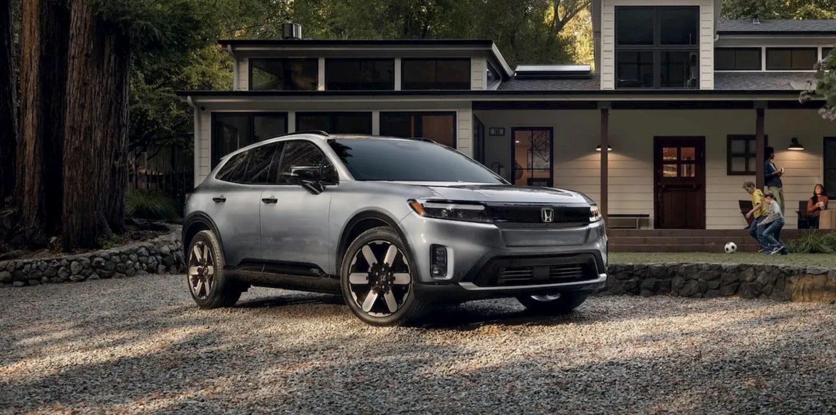 Honda Prologue EV winter, Prologue AWD snow performance, Prologue cold weather range, EV range drop winter, buy Prologue AWD family, Prologue 300 HP AWD, Prologue heated steering, Prologue heated seats, Prologue cabin preconditioning, safest EV for winter, Prologue dual motor, Prologue family road trips, Honda EV winter tips, Prologue 281 mile range, Prologue NACS.