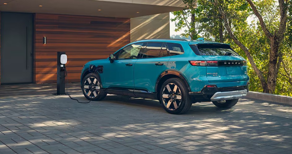 Prologue spacious SUV, Prologue EV family car, Honda Prologue Elite trim, Prologue 25.2 cu ft cargo, Prologue wireless charging, Prologue Google built-in, new Honda electric SUV, Prologue towing capacity, Prologue 1500 lb tow, Prologue Touring price, Prologue dual-zone climate, Prologue smooth ride, Honda EV family deals, Prologue zero emissions, Prologue 11.3-inch screen.