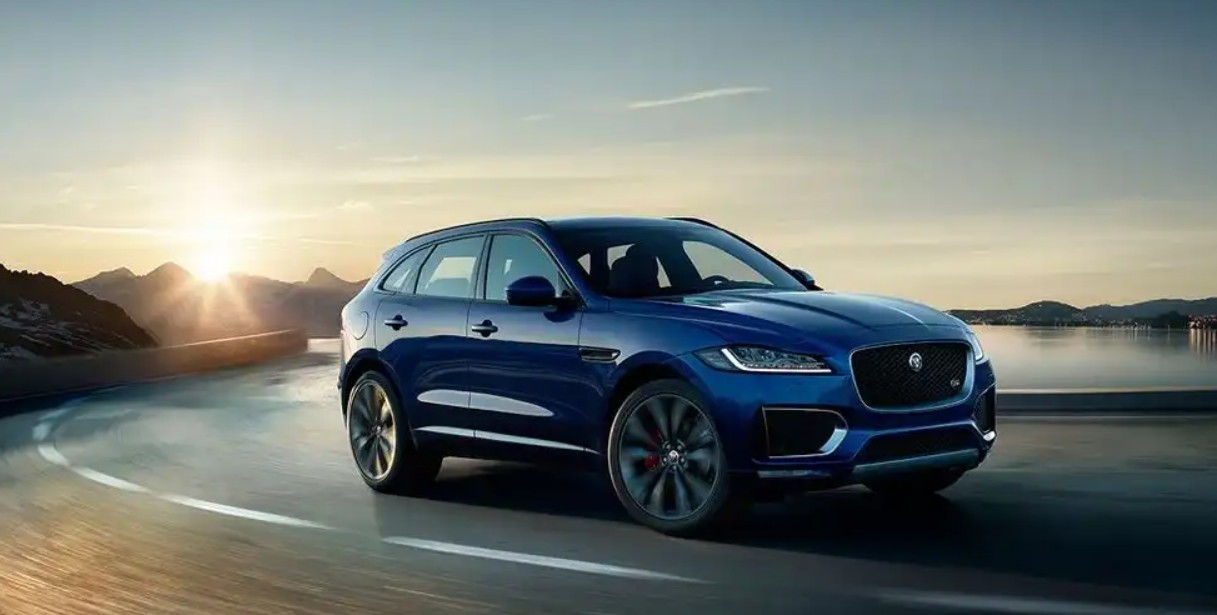 Jaguar F-Pace AWD rain, F-Pace Coastal grip, Intelligent Driveline Dynamics, F-Pace wet weather handling, AWD SUV Melbourne, F-Pace predictive AWD, Adaptive Dynamics F-Pace, Jaguar All-Surface Progress Control, F-Pace 90% rear torque, F-Pace stability control, F-Pace Pivi Pro navigation, F-Pace 3D Surround Camera, Jaguar AWD system explained, F-Pace rain sensing wipers, F-Pace 5.0L SVR grip.