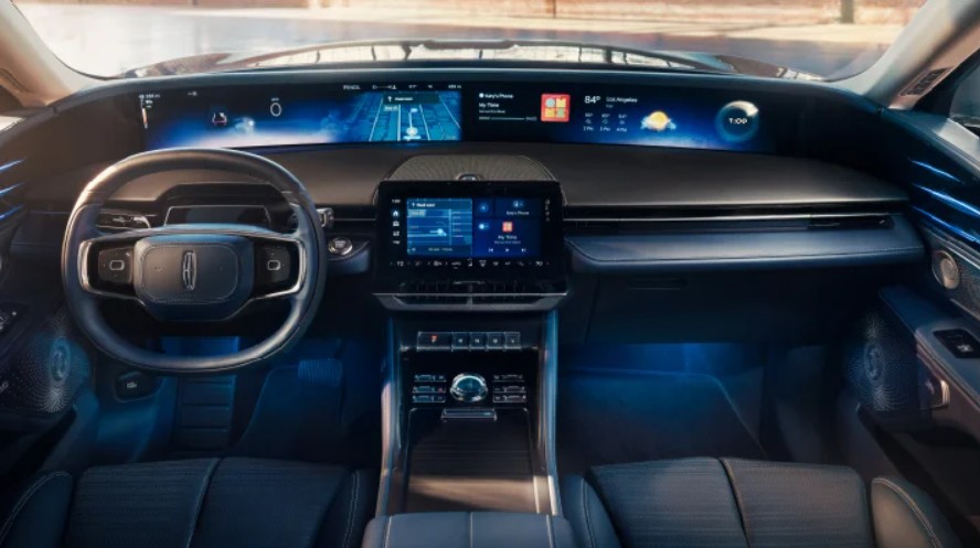 48-inch Nautilus display, Lincoln BlueCruise commute, Nautilus hands-free highway, Lincoln Rejuvenate spa, 24-way massaging seats, Nautilus Active Noise Control, Revel Ultima 3D audio, Nautilus Digital Scent, Lincoln luxury SUV, Nautilus quiet cabin, Nautilus Black Label trim, best SUV for city commute, Lincoln Digital Experience, heated and ventilated seats, Nautilus AWD Reserve.