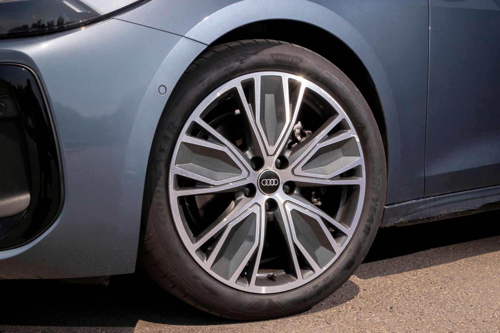 Audi tire service in Naples, Florida