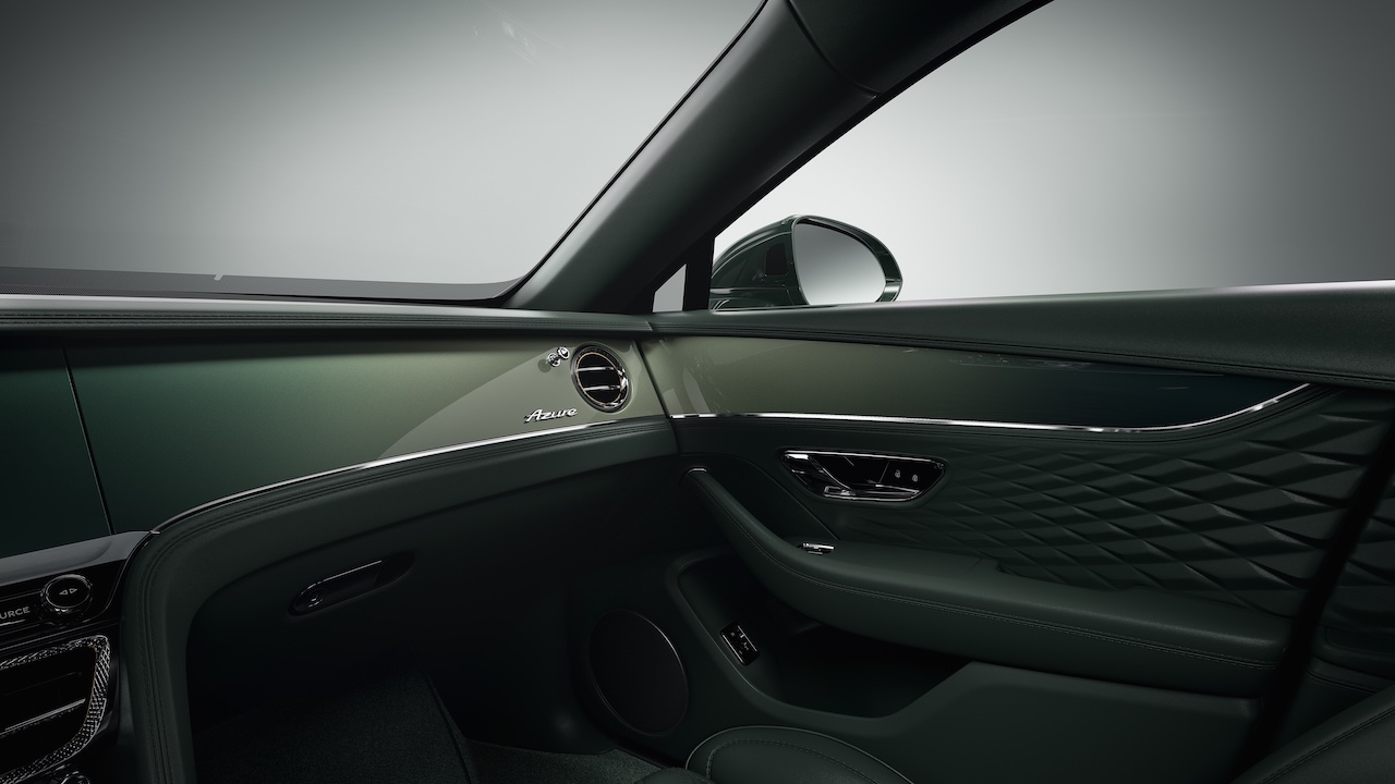 Bentley Continental GT handcrafted interior and cabin technology
