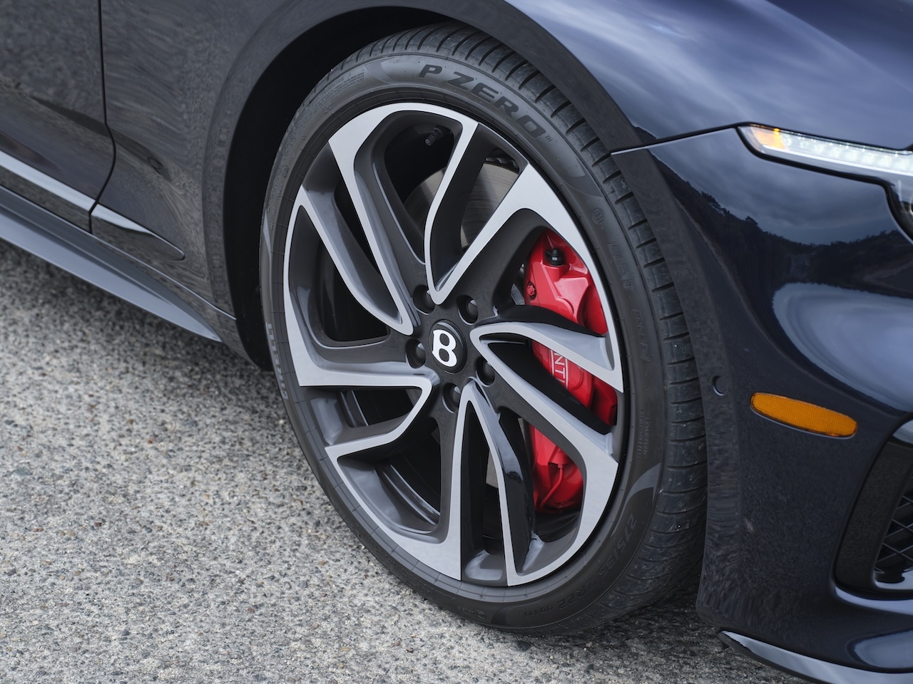 Bentley Continental GTC S wheel design detail