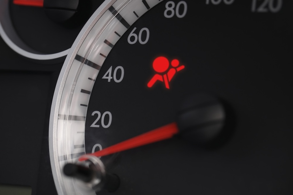 when do airbags deploy, how much to replace airbags, airbags are designed to, when did airbags come out, how much does it cost to replace airbags, what speed do airbags deploy, when did airbags become mandatory