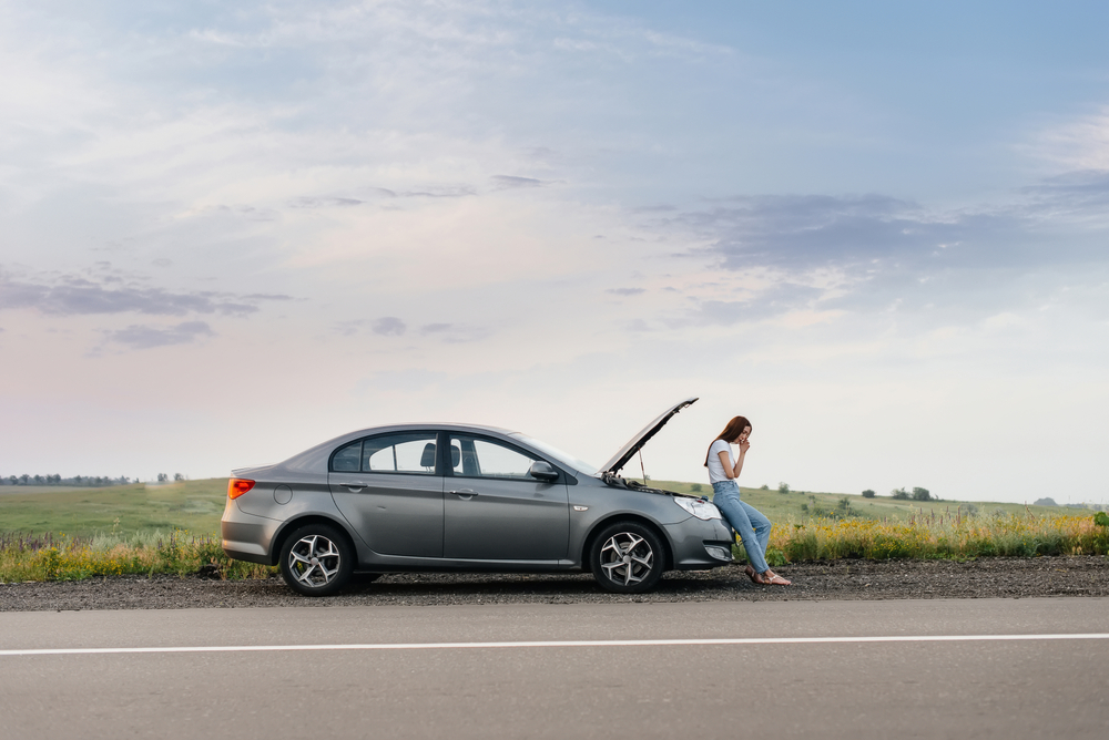 Car battery failure in Knoxville TN, summer heat breakdown, stranded Toyota driver on roadside, failed car battery in Tennessee heat, emergency battery replacement Knoxville, Toyota service center rescue