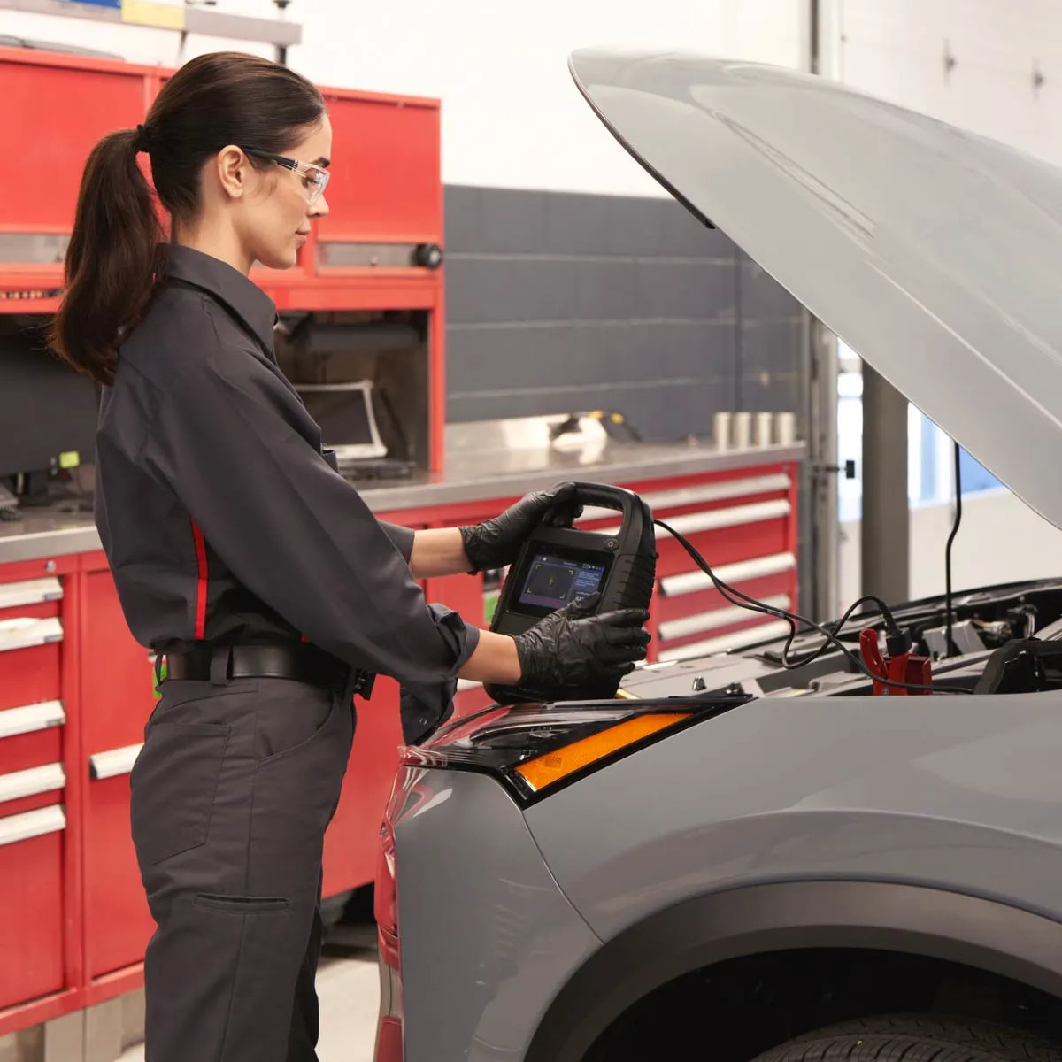 Nissan battery test Conyers GA, cold cranking amps check, Georgia summer heat battery failure prevention, fall starting power, electrical system inspection Rockdale County, alternator and terminals corrosion cleaning, Genuine Nissan battery replacement near Conyers