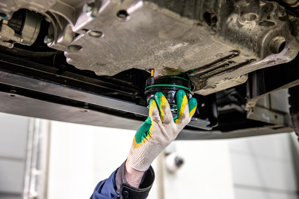 Ford winter engine oil change, correct viscosity 5W-20 5W-30, synthetic oil for cold starts, Franklin TN oil service, reduce engine wear, Motorcraft oil and filter, Ford F-150 Explorer Escape maintenance, Tennessee winter readiness, dealership service near Nashville, Ford of Franklin