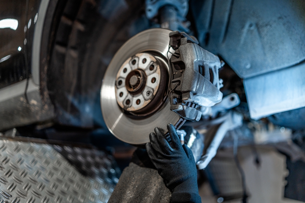 INFINITI brake rotor inspection Franklin TN, back-to-school brake service Cool Springs, luxury SUV brake repair INFINITI QX60, certified INFINITI technician brake pads, Franklin brake safety inspection INFINITI service, worn rotor replacement INFINITI