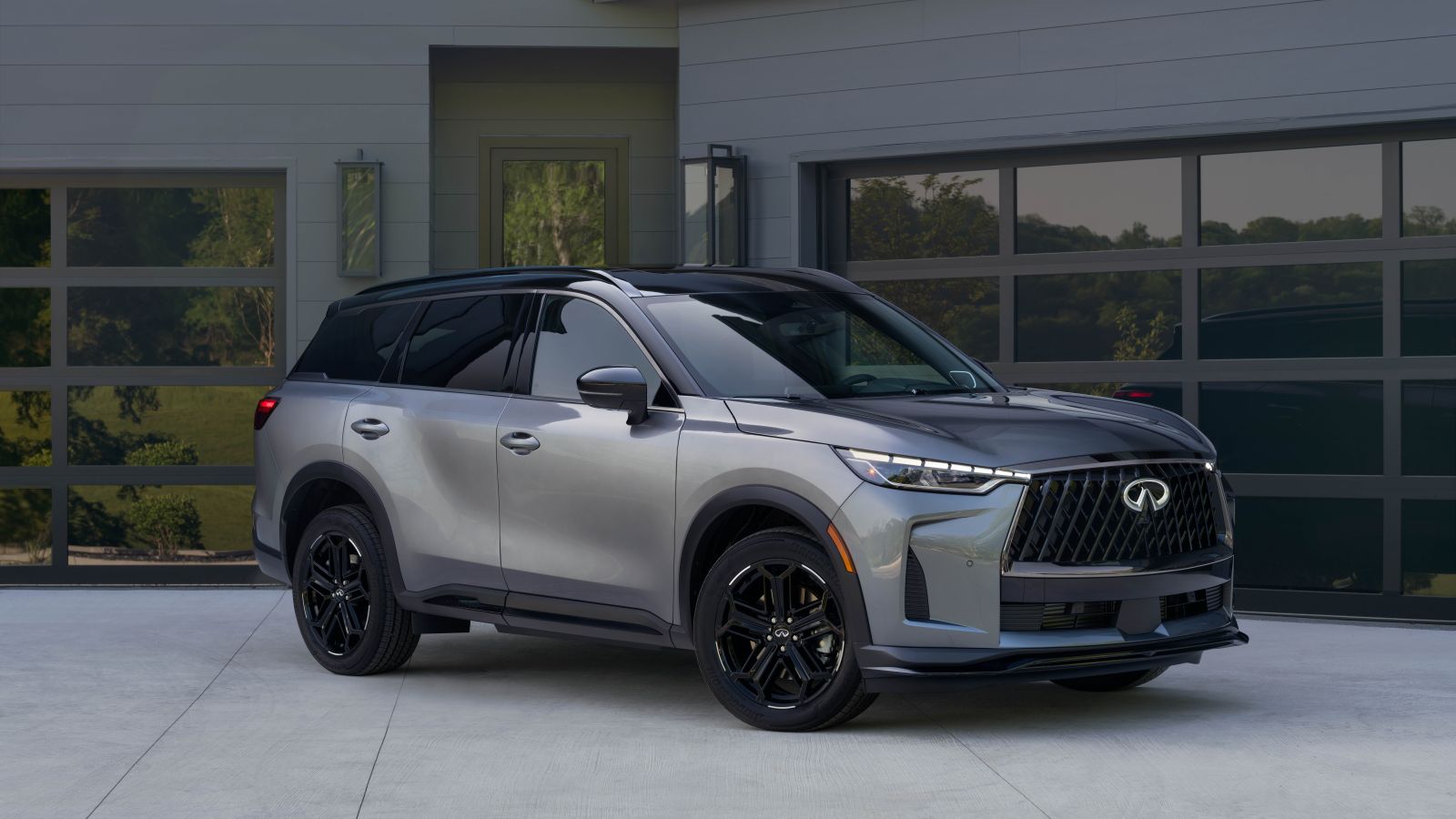 Sawgrass INFINITI on Madison Ave in Tamarac serving Fort Lauderdale and Broward County