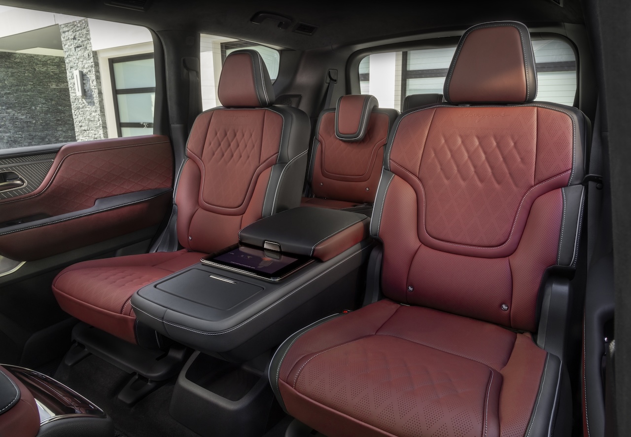 2026 INFINITI QX80 second row captain's chairs available at Orlando INFINITI near Kissimmee FL