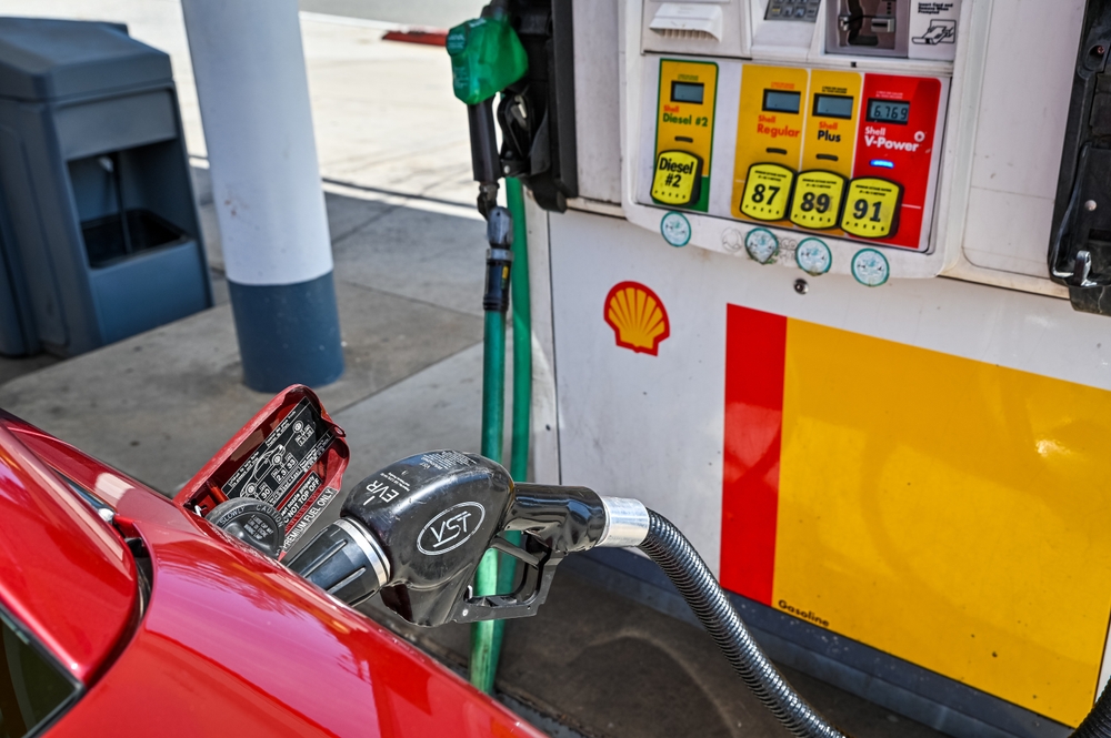 Premium 91 octane fuel for Mercedes-Benz in Colorado, Westminster CO gas pump with octane options, high altitude fuel requirements, knock resistance at elevation, Mercedes owner’s manual premium gasoline, performance and efficiency for turbocharged engines, mountain driving to 9,000–11,000 feet, Mercedes service advice Denver area