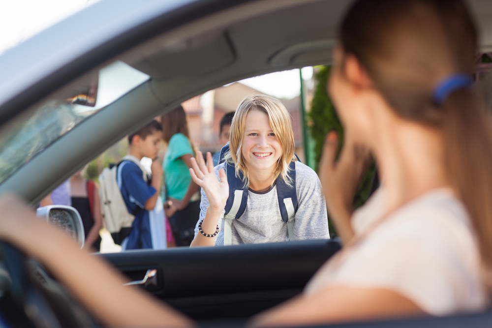 Hyundai school dropoff Fort Worth ISD, parent morning routine car drop-off, back to school traffic Alliance Hyundai, Hyundai SUV pickup line safety Fort Worth TX, safe vehicle prep school season