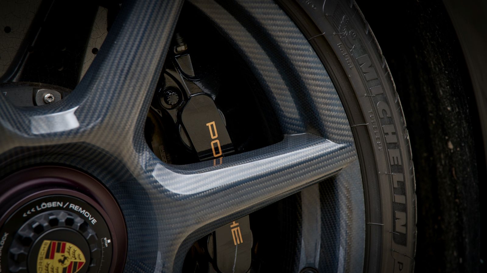 Porsche tire service in Fort Myers FL