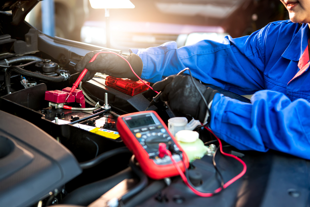 Toyota battery testing in Knoxville, summer car battery replacement, certified Toyota technician testing battery heat damage, TrueStart battery diagnostics Tennessee, professional battery service Toyota of Knoxville
