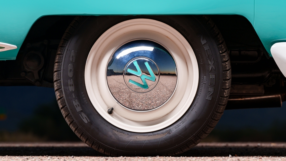 Volkswagen summer vs all-season tires Florida, VW tire choice Naples, VW tire performance, Volkswagen Naples service